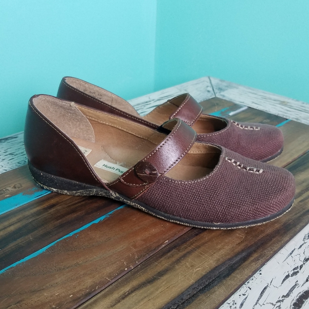 🌻SPRING SALE🌻 Hush Puppies Recycled Leather Mary Janes size 6
